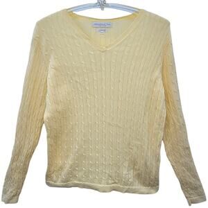 Izod Club International Tour Vintage Ladies Cable‎ Knit V Neck Sweater